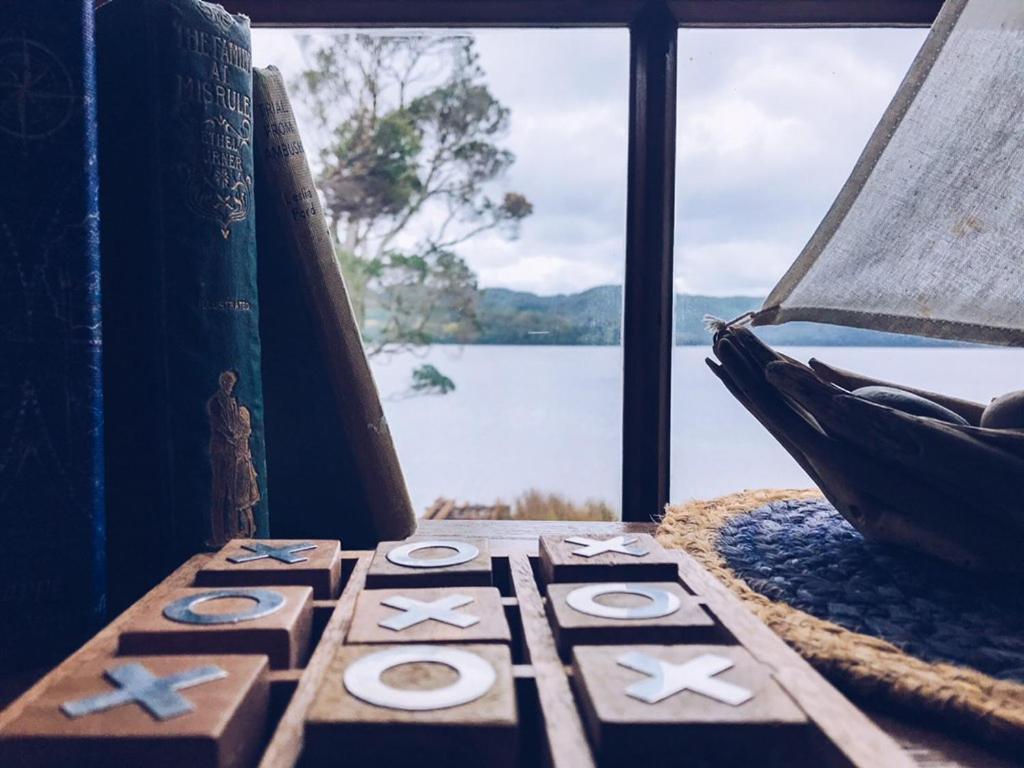 ストラーンSalt Box Hideawayアパートメント エクステリア 写真